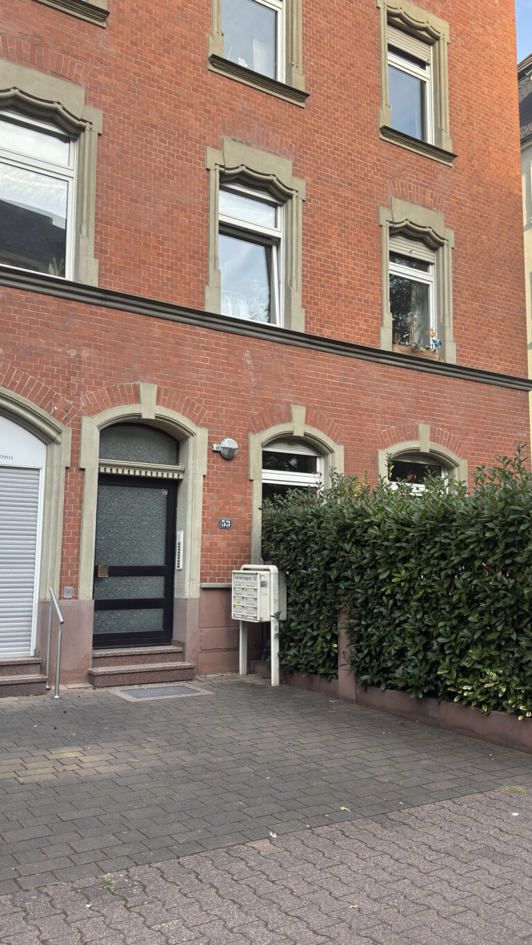 Contact 6 Entrance to Arthouse Studio at Varrentrappstraße 53 in Frankfurt-Bockenheim